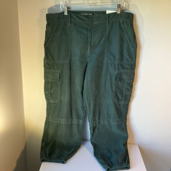 American Eagle Super High Rise Baggy Jogger 18. Olive Corduroy Cargo - Picture 3 of 16